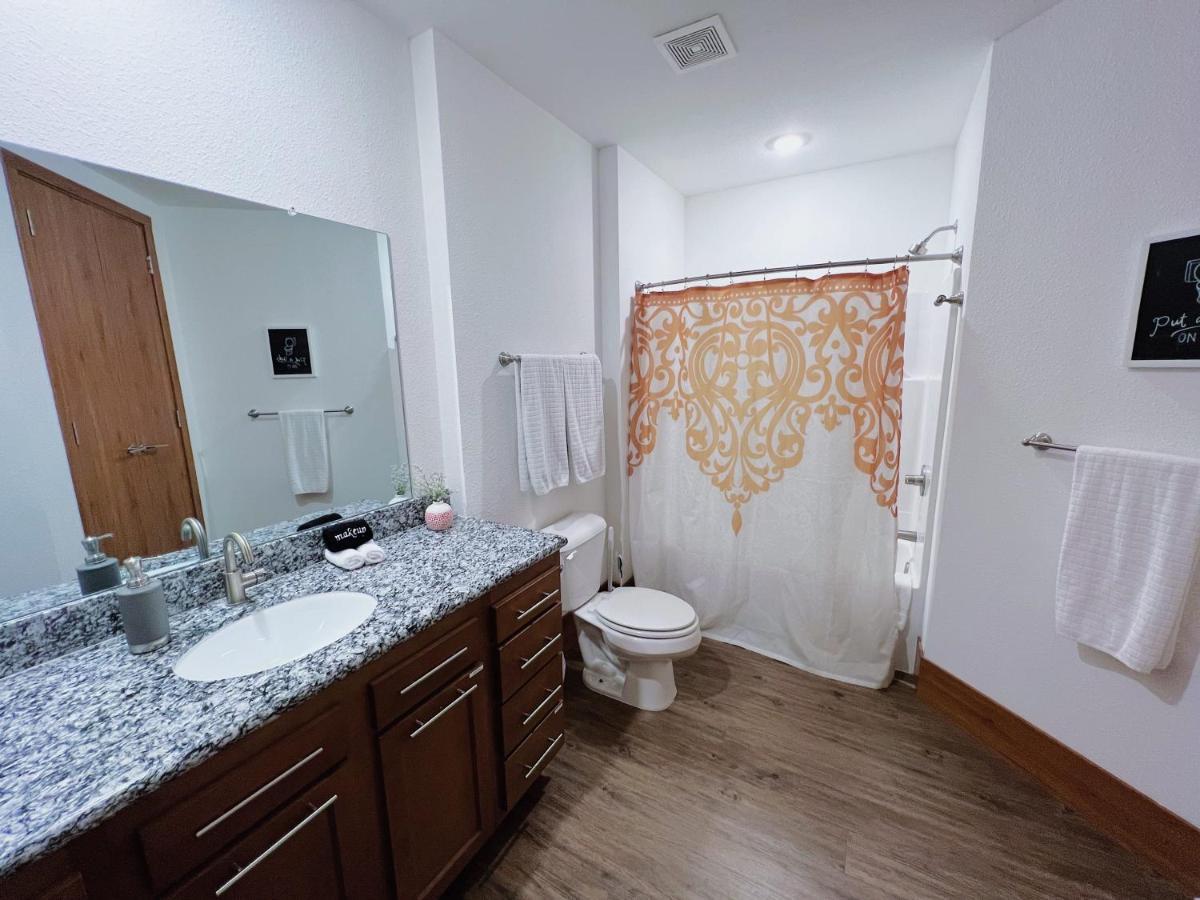 2Br Suite At The Grand Castle Pool Gym & Parking Grandville Exterior foto